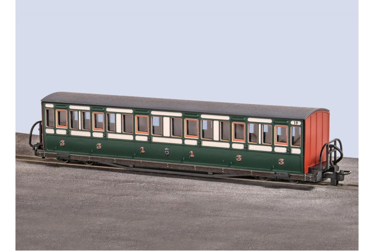 peco-gr-621a-009-fr-long-bowsider-bogie-coach-early-preservation-livery-no-19_1417811716