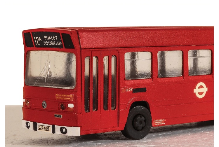 peco-modelscene-5138-leyland-national-single-decker-bus-2
