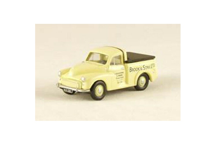 pocketbond-classix-em76652-morris-minor-pick-up-brook-and-sons-agricultural-engineers