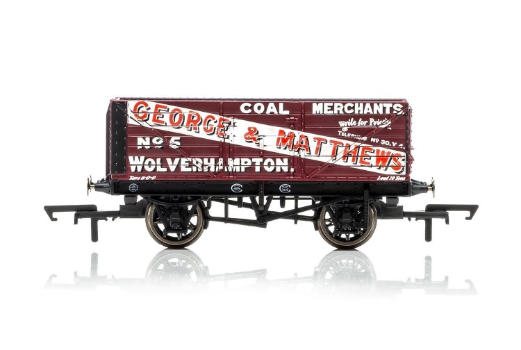 Hornby R6876 7 Plank Wagon, George & Matthews