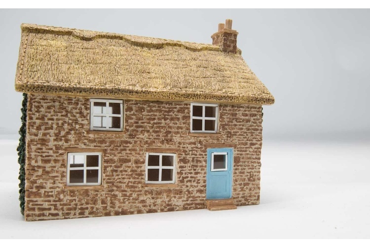 hornby-skaledale-r9854-the-country-cottage-pre-built-front