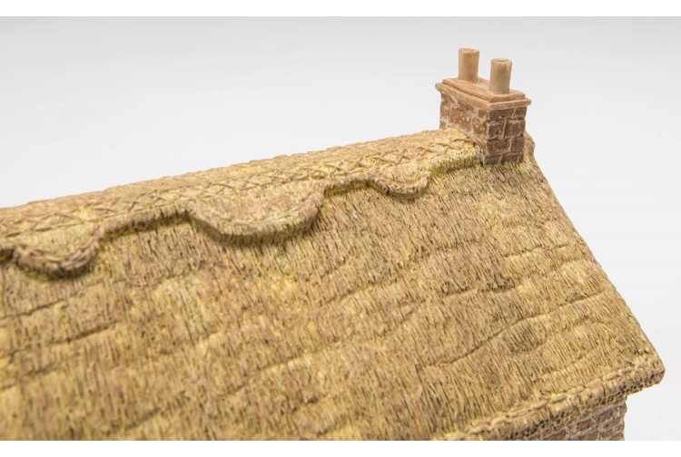hornby-skaledale-r9854-the-country-cottage-pre-built-roof-and-chimney