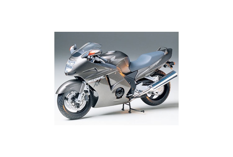 tamiya-14070-plastic-honda-cbr-1100xx-super-blackbird-motorbike