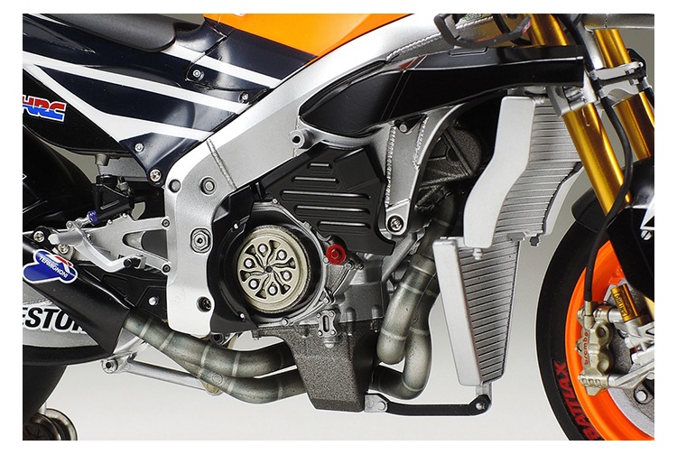 Tamiya 14130 Repsol Honda RC213V '14 Engine Detail 1