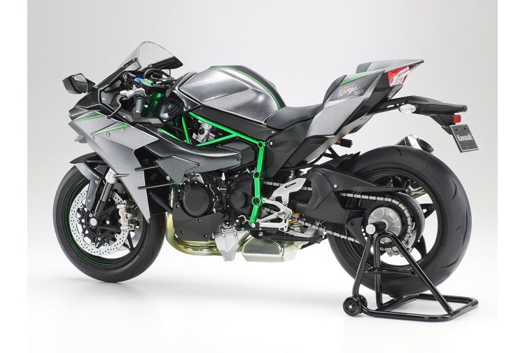 Tamiya 14136 Kawasaki Ninja H2 Carbon 1:12 Scale Plastic Model Bike Kit pic2