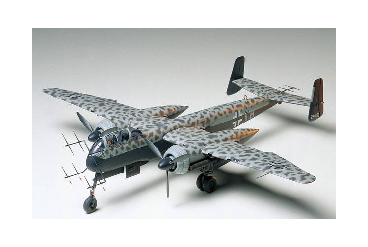 Tamiya 61057 Heinkel He219 A-7 Uhu 1:48 Scale Model Aircraft Kit assembled