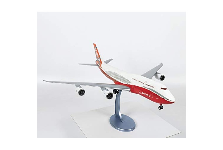 Zvezda 7010 Civil Airliner Boeing 747-8 1/144 Scale Model Aircraft Kit